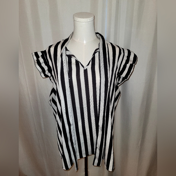 Blouse - Picture 7 of 10